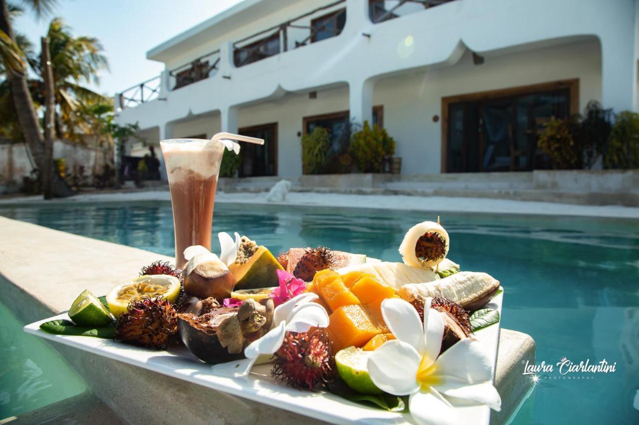 Uroa Zanzibar Vera Beach Hotel By Moonshine Dikoni Bagian luar foto