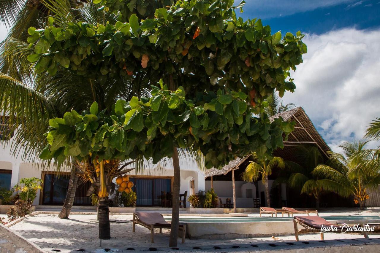 Uroa Zanzibar Vera Beach Hotel By Moonshine Dikoni Bagian luar foto