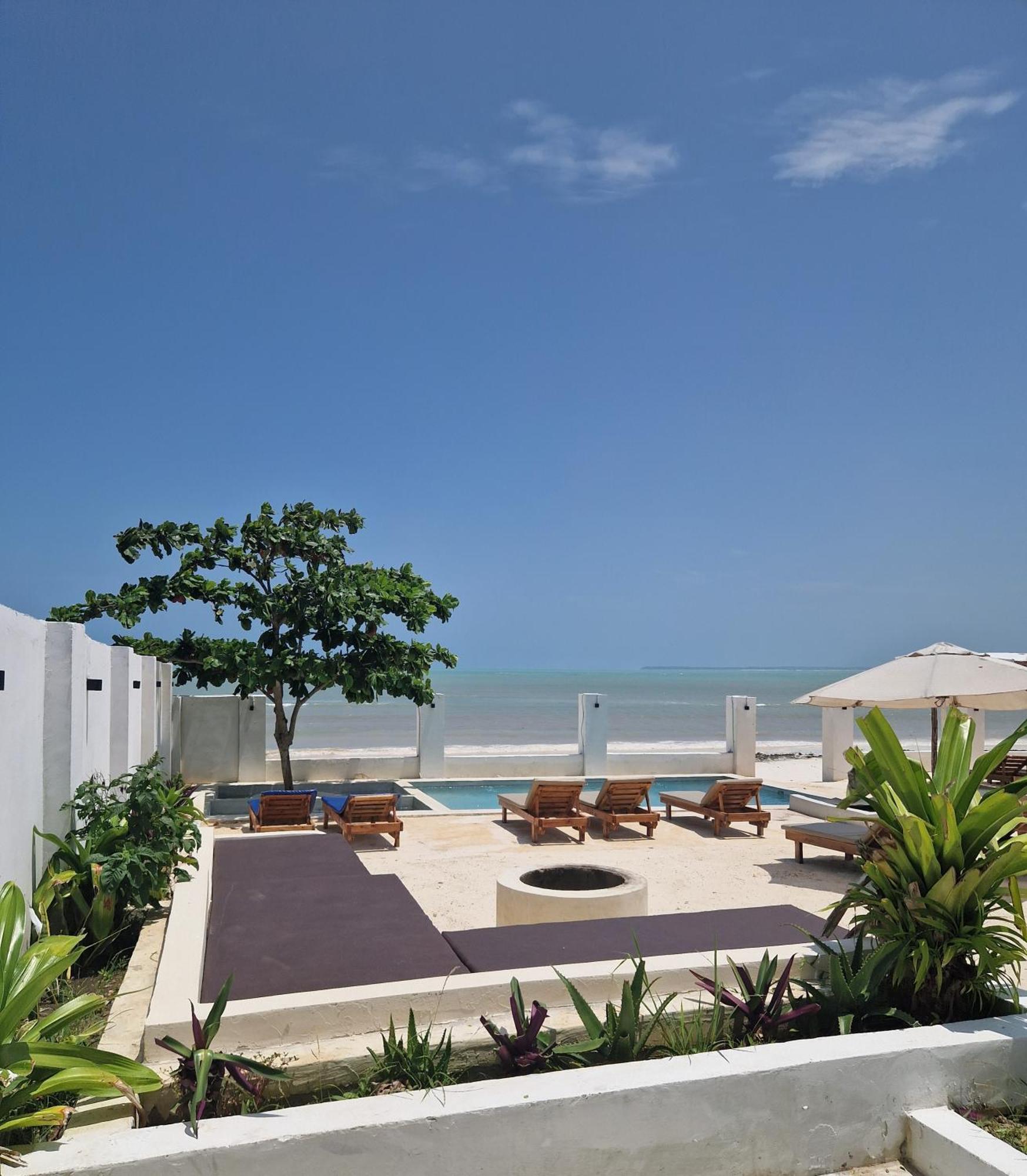 Uroa Zanzibar Vera Beach Hotel By Moonshine Dikoni Ruang foto